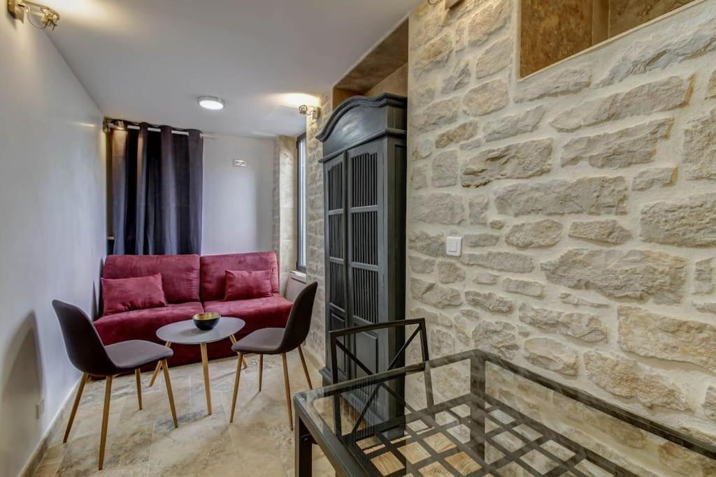 La Cachette - Topdestination-Dijon - Centre Ville - Classe 3 Etoiles Εξωτερικό φωτογραφία